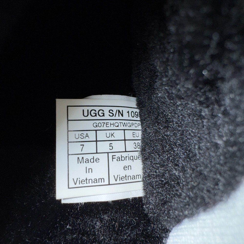 UGG Fluff Yeah Slide Sandal~Black~Size 7 - Picture 6 of 6